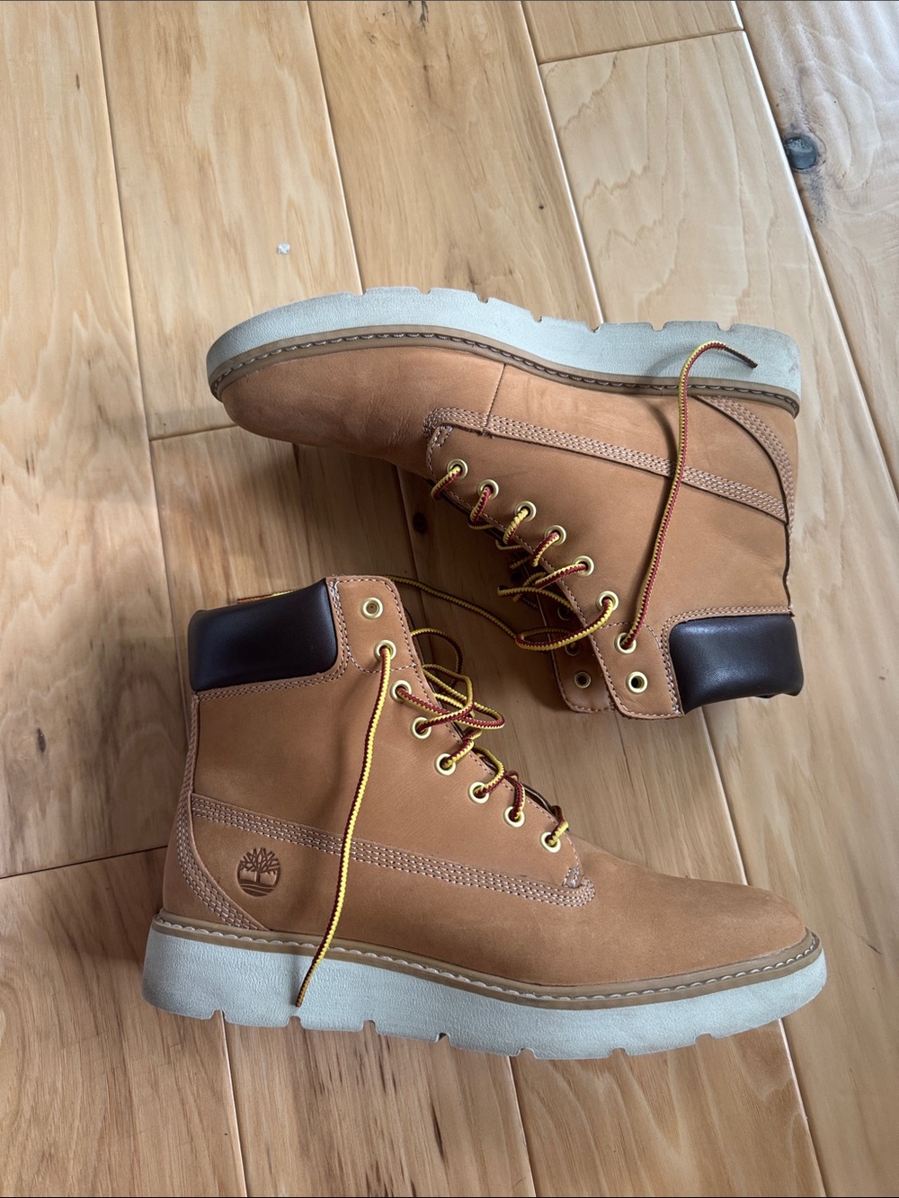 Timberland Women's Kenniston 6 Inch Boots Sz 8.5 Wheat Tan
